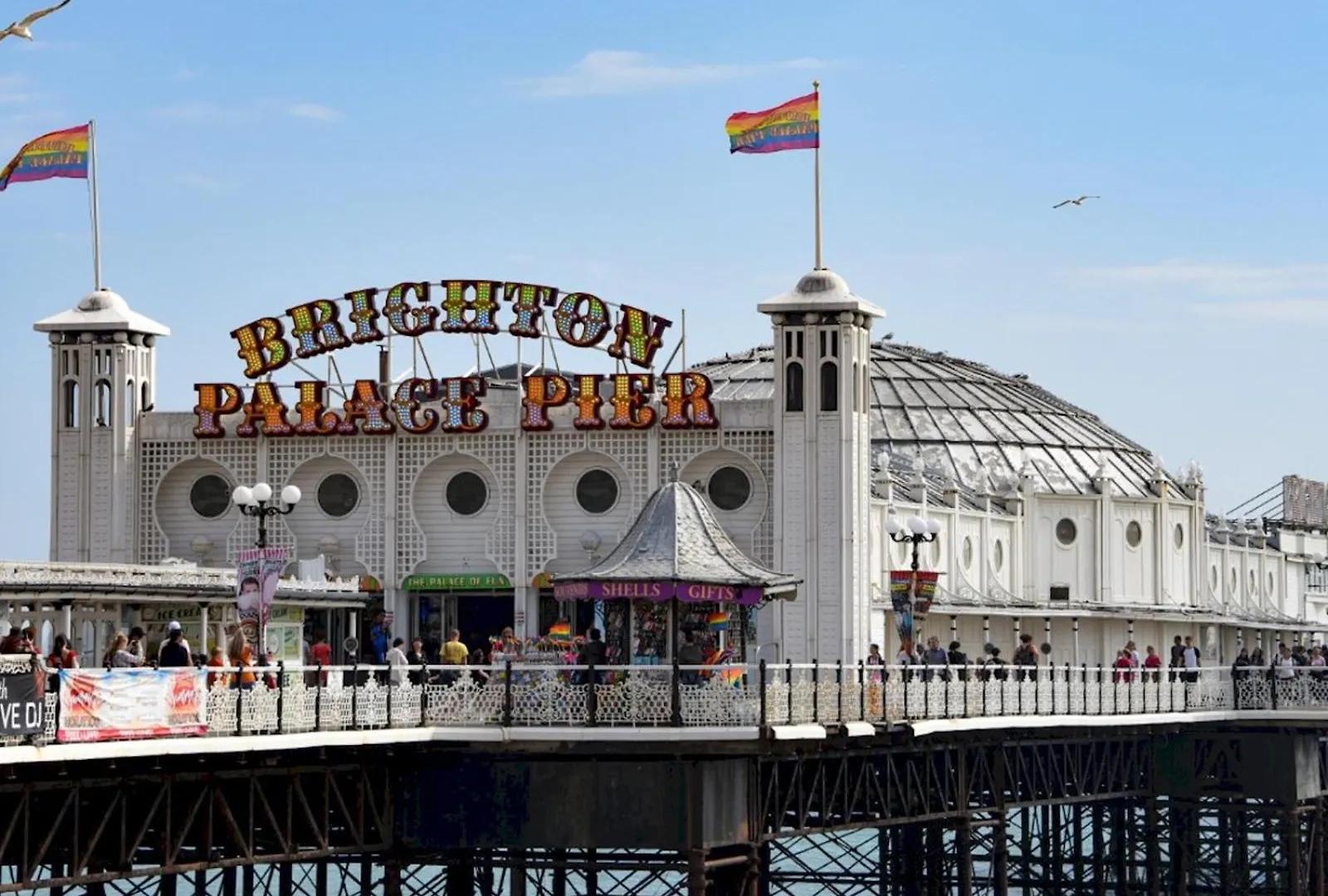 Large Contemporary Lanes Apartment Pass The Keys Brighton