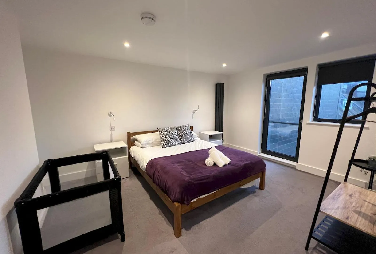 Large Contemporary Lanes Apartment Pass The Keys Brighton